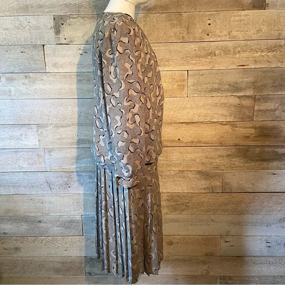 Vintage Camillia women’s taupe drop  waist‎ dress in size 10 - Picture 4 of 13